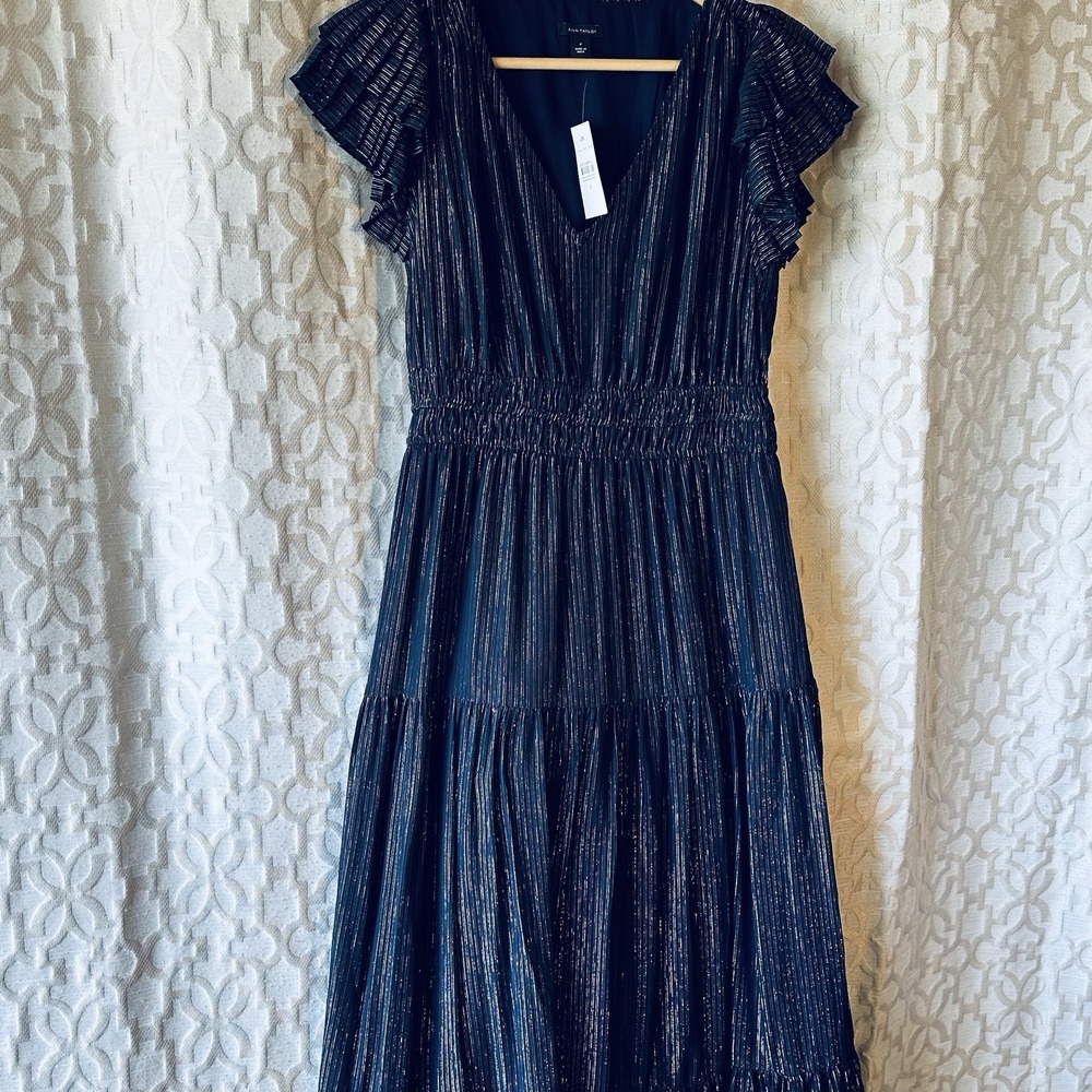 Ann Taylor | Shimmer Flutter Sleeve Metallic V-Neck Maxi Dress Size 4